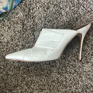 White leather manolo blahnik mules